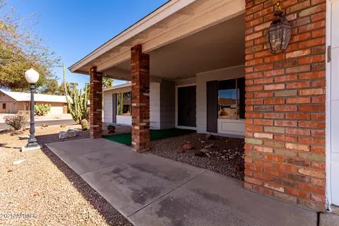 Exterior - 11451 S Half Moon Dr, Phoenix, AZ 85044 photo 5 of 12