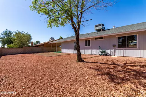 Exterior - 11451 S Half Moon Dr, Phoenix, AZ 85044 photo 12 of 12