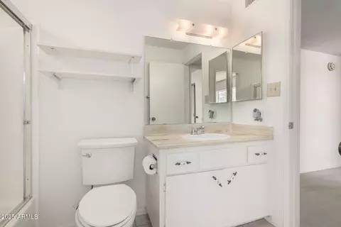 Bath - 11451 S Half Moon Dr, Phoenix, AZ 85044 photo 4 of 4