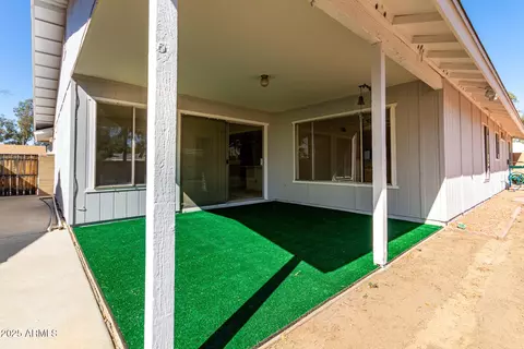 Exterior - 11451 S Half Moon Dr, Phoenix, AZ 85044 photo 8 of 12