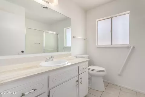 Bath - 11451 S Half Moon Dr, Phoenix, AZ 85044 photo 1 of 4