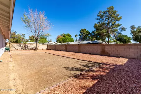 Exterior - 11451 S Half Moon Dr, Phoenix, AZ 85044 photo 9 of 12