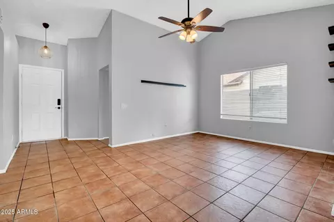 Living - 1717 E Sandra Ter, Phoenix, AZ 85022 photo 1 of 1