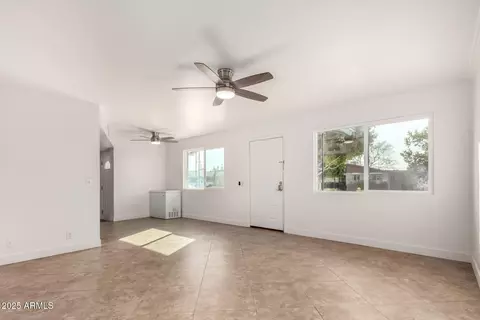 3027 S Clementine Dr, Tempe, AZ 85282 photo 6
