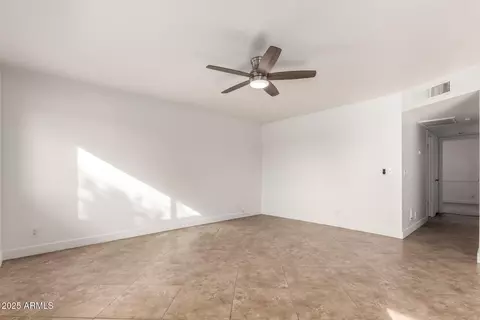 3027 S Clementine Dr, Tempe, AZ 85282 photo 4