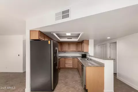 3027 S Clementine Dr, Tempe, AZ 85282 photo 9