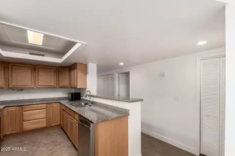 3027 S Clementine Dr, Tempe, AZ 85282 photo 7
