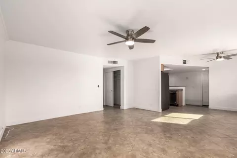 3027 S Clementine Dr, Tempe, AZ 85282 photo 5