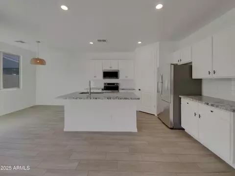 Kitchen - 9327 E Static Ave, Mesa, AZ 85212 photo 2 of 3