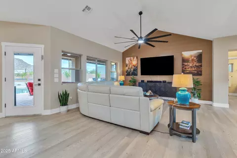 156 E Frontier St, Apache Junction, AZ 85119 photo 8