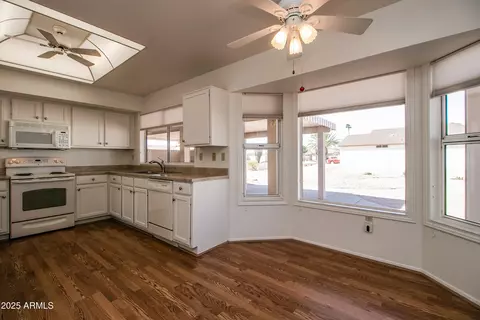 14522 W Windcrest Dr, Sun City West, AZ 85375