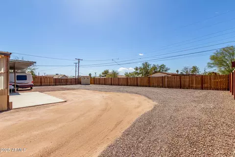 223 6th Ave E, Buckeye, AZ 85326 photo 4