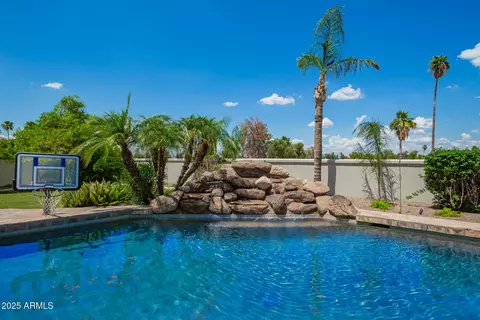 Exterior - 4438 E Millbrae Ln, Gilbert, AZ 85234 photo 9 of 15