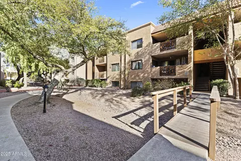 3031 N Civic Center Plz #339, Scottsdale, AZ 85251