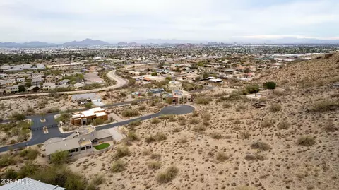 3915 E Melody Dr #18, Phoenix, AZ 85042 photo 2