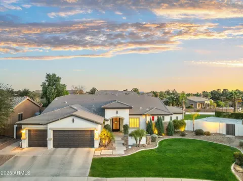 479 E Horseshoe Pl, Chandler, AZ 85249