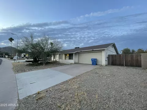 4416 E Capistrano Ave, Phoenix, AZ 85044 photo 2