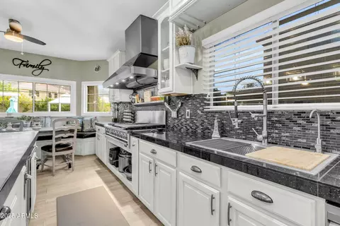 1333 E Pedro Rd, Phoenix, AZ 85042 photo 16