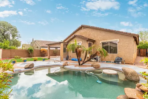 4806 E Thunderbird Dr, Chandler, AZ 85249 photo 2