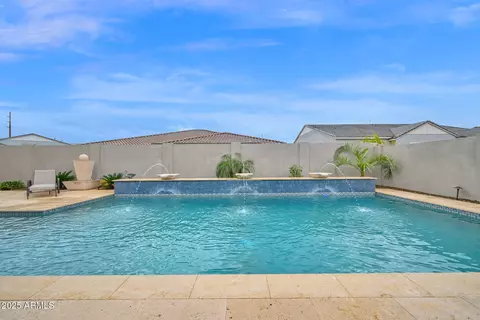 1547 E Crescent Way, Gilbert, AZ 85298 photo 4