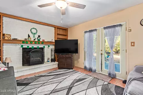 Living - 848 W Keating Ave, Mesa, AZ 85210 photo 4 of 5