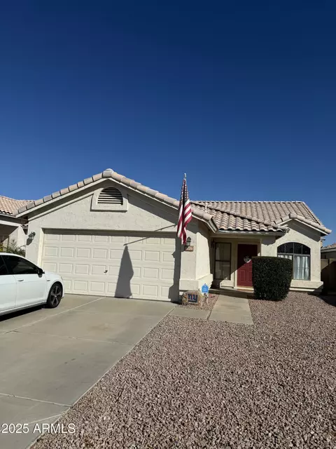 8226 W Eugie Ave, Peoria, AZ 85381