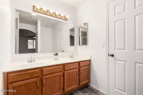 Bath - 8027 E Quarterline Rd, Mesa, AZ 85207 photo 1 of 3