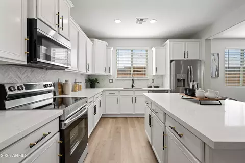 Kitchen - 2196 E Brigadier Dr, Gilbert, AZ 85298 photo 1 of 6