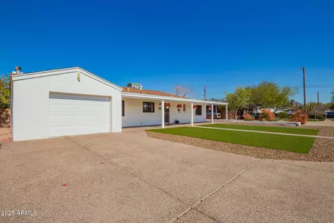 3028 E Highland Ave, Phoenix, AZ 85016 photo 2