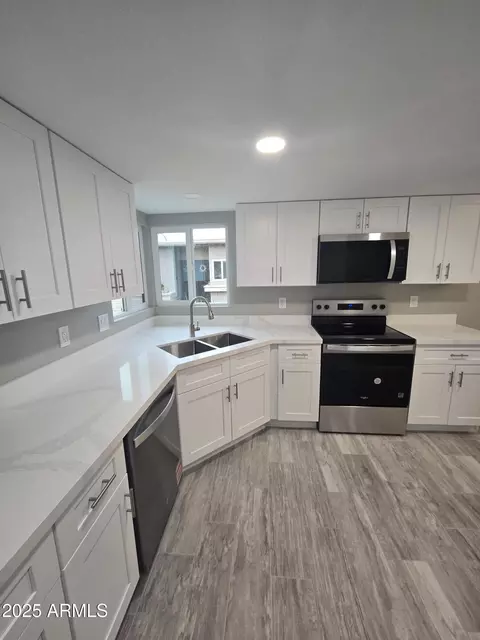 10328 E Michigan Ave, Sun Lakes, AZ 85248