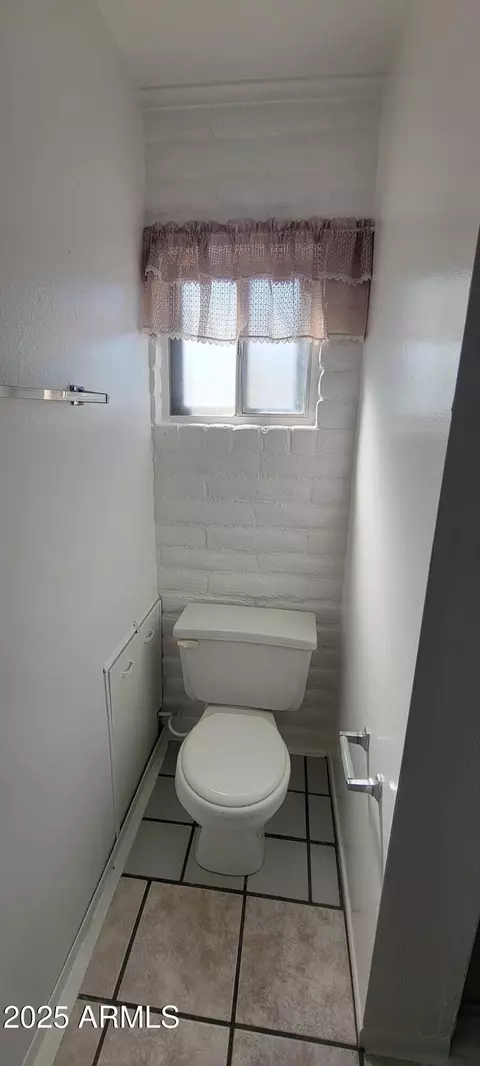 Bath - 1002 E Mescal Dr, Pearce, AZ 85625 photo 7 of 9