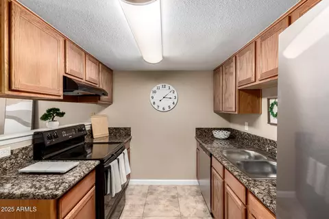 Kitchen - 3511 E Baseline Rd #1076, Phoenix, AZ 85042 photo 1 of 1