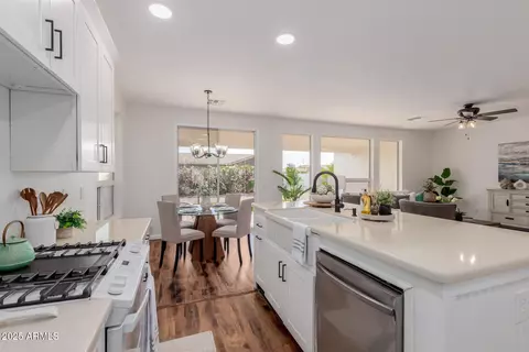 24812 S Pleasant Ct, Sun Lakes, AZ 85248