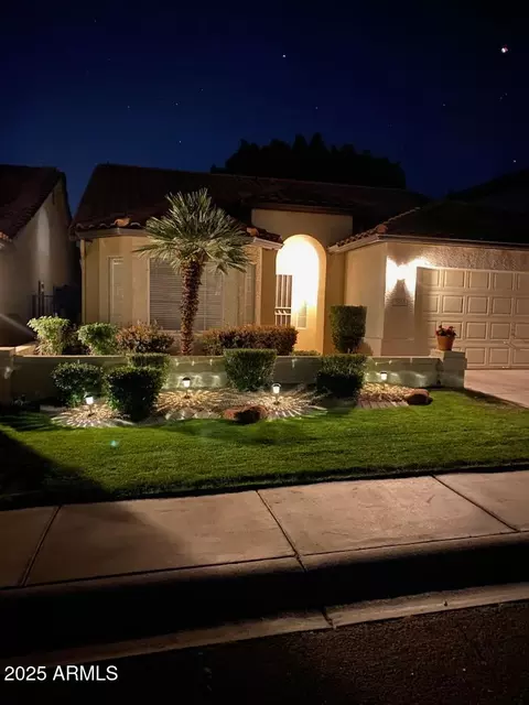 5055 E Paseo Way, Phoenix, AZ 85044 photo 3