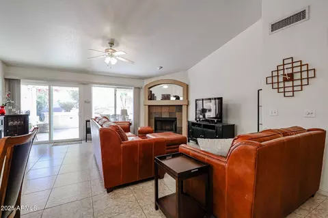 5055 E Paseo Way, Phoenix, AZ 85044 photo 23