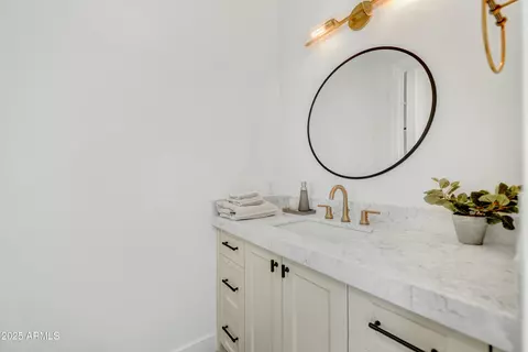 Bath - 3120 E Waterman Ct, Gilbert, AZ 85297 photo 11 of 11