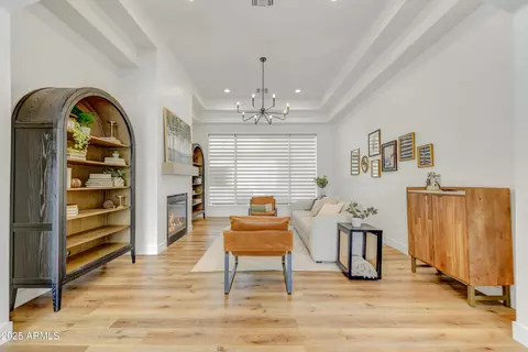 Living - 3120 E Waterman Ct, Gilbert, AZ 85297 photo 3 of 5