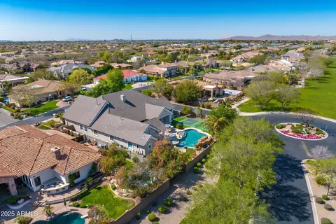 View/Area - 3120 E Waterman Ct, Gilbert, AZ 85297 photo 3 of 4