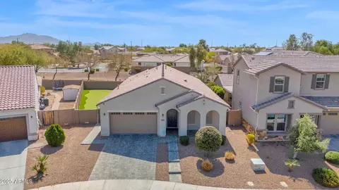 993 E Knightsbridge Way, Gilbert, AZ 85297