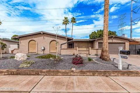 2602 W Summit Pl, Chandler, AZ 85224