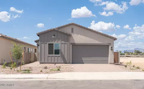 366 E Las Perlas Ln, San Tan Valley, AZ 85140