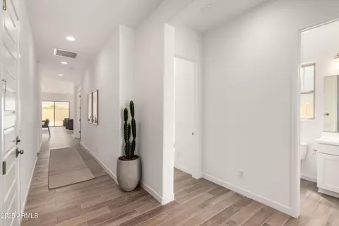 Entry Way - 3746 E Rochelle Cir, Mesa, AZ 85215 photo 2 of 4