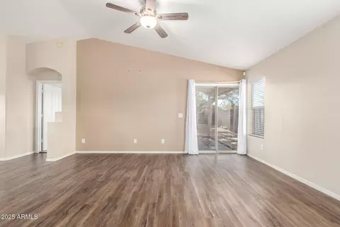3881 E Douglas Loop, Gilbert, AZ 85234 photo 3