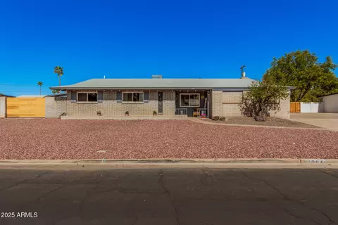1002 W Fairway Dr, Mesa, AZ 85201
