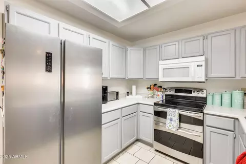 Kitchen - 4343 E Contessa St, Mesa, AZ 85205 photo 1 of 4