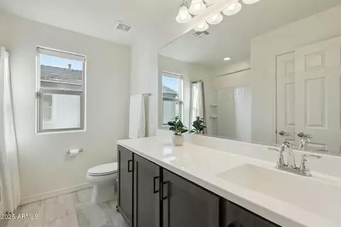 3811 S 58th Ln, Phoenix, AZ 85043 photo 19