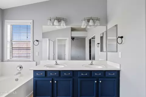 Bath - 4098 E Rustler Way, Gilbert, AZ 85297 photo 2 of 4