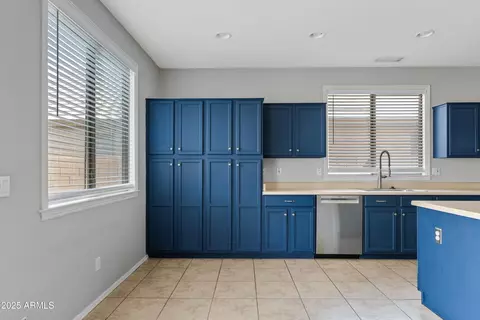 Kitchen - 4098 E Rustler Way, Gilbert, AZ 85297 photo 2 of 4