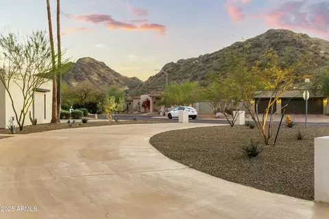 4625 E Mountain View Rd, Phoenix, AZ 85028 photo 4