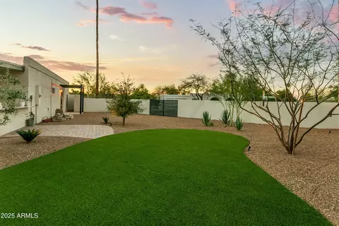 4625 E Mountain View Rd, Phoenix, AZ 85028 photo 42